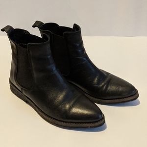 BIANCO. Chelsea Leather Boots